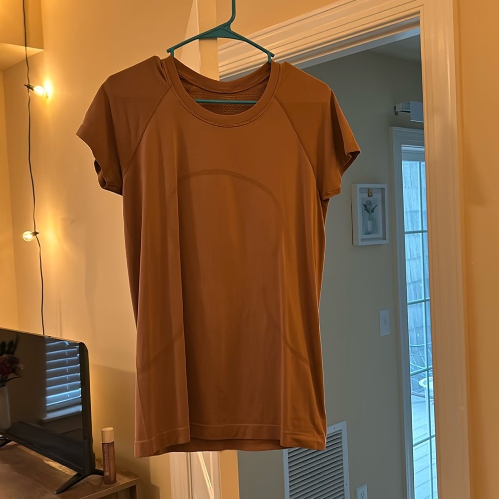Lululemon Swiftly Tech short sleeve shirt